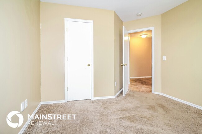 Building Photo - 2916 SE 97th St