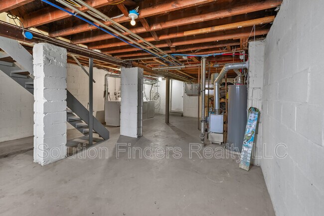 Building Photo - 2956 Yorkway