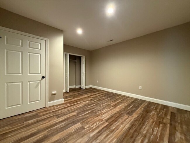 Building Photo - Effortless Comfort with a Touch of Luxury