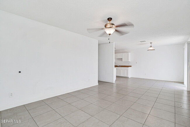 Building Photo - 14208 Desert Fire Ct