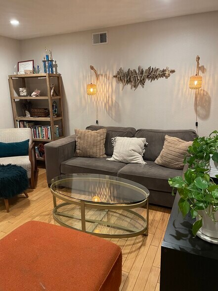 Building Photo - 19220 Index St