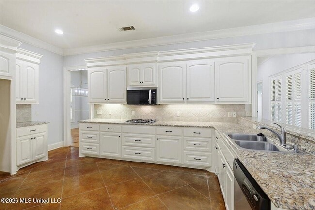 Building Photo - 143 Sonnett Cir