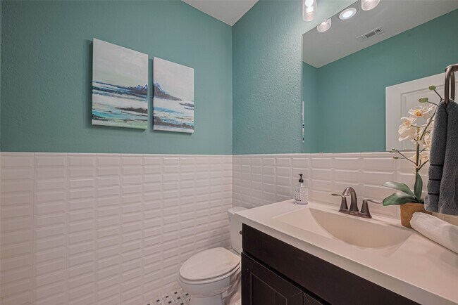 Building Photo - 2418 Sandhill Crest Ln