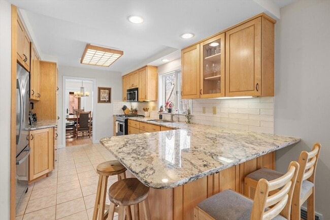 Building Photo - 2854 Parkridge Dr