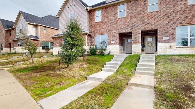 Building Photo - 2013 Harvey Mitchell Pkwy S