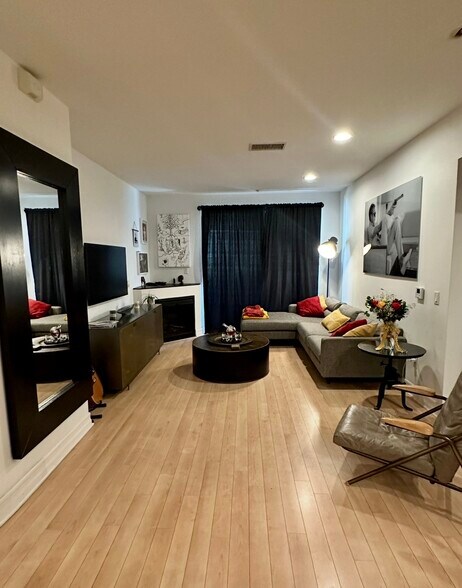 Building Photo - 1225 Island Ave