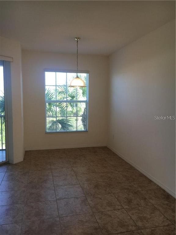 Building Photo - 4480 Streamside Ct