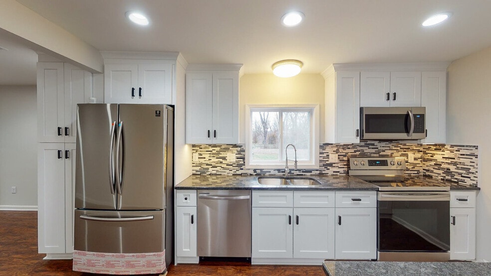 Building Photo - 6738 Sterling Ave