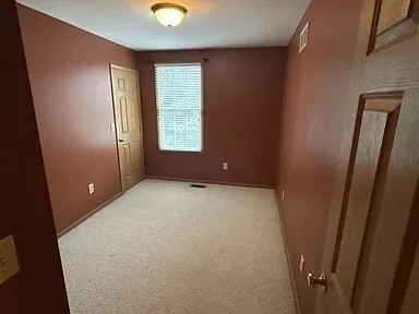 Building Photo - 8629 Fernbrook Dr