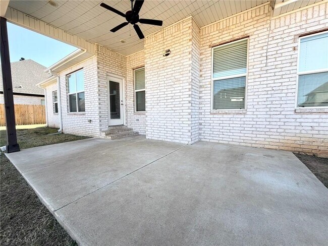 Building Photo - 1641 Cherrie St