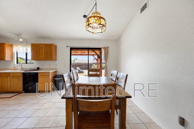 Building Photo - 4835 Gemstone Dr