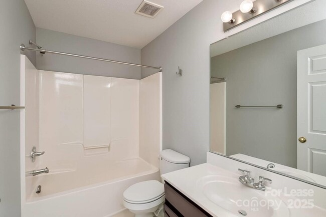 Building Photo - 4831 Stowe Derby Dr