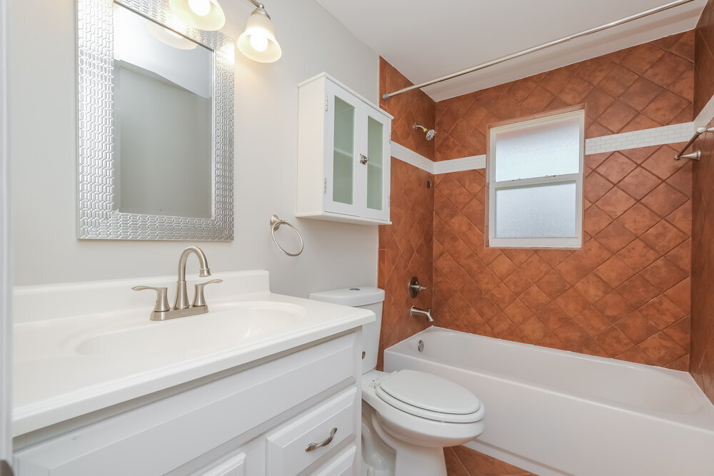 Building Photo - 4107 Canoga Park Dr