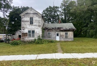 Building Photo - Historic Property! - $290 Month / $600 Down