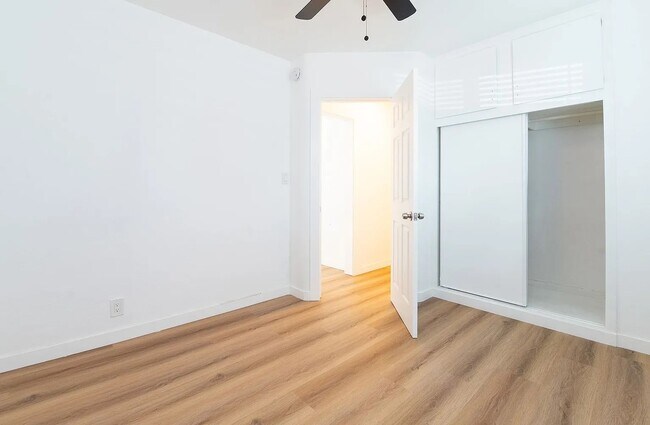 Building Photo - Rose Apartements