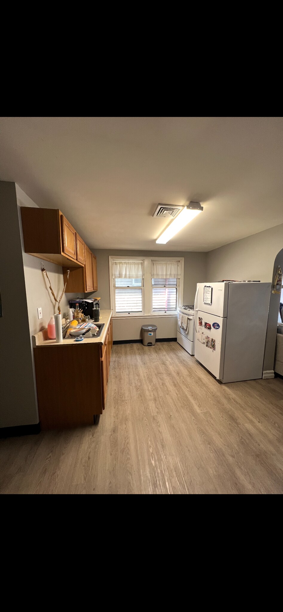 Building Photo - 1066 Elmwood Ave