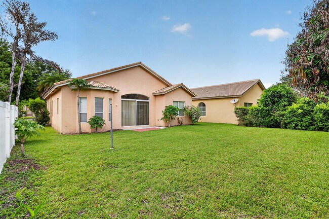 Building Photo - 5614 Sunberry Cir