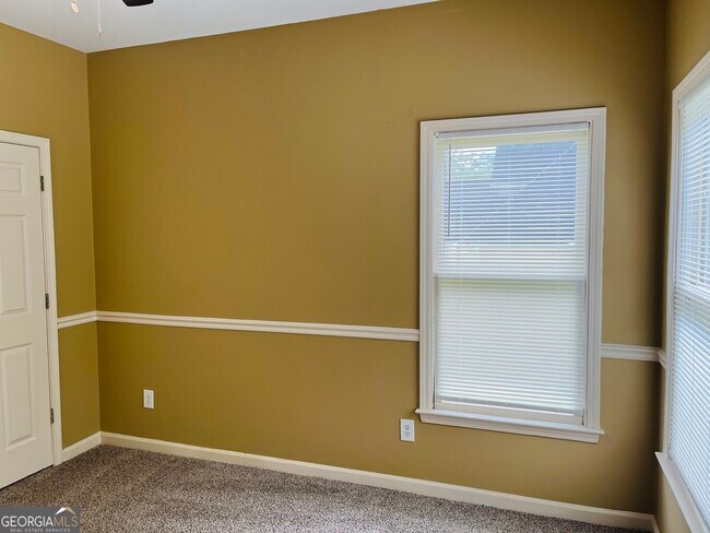 Building Photo - 70 Indian Bluff Dr