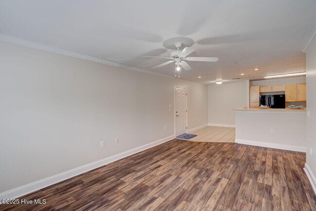 Building Photo - 2820 Bloomfield Ln