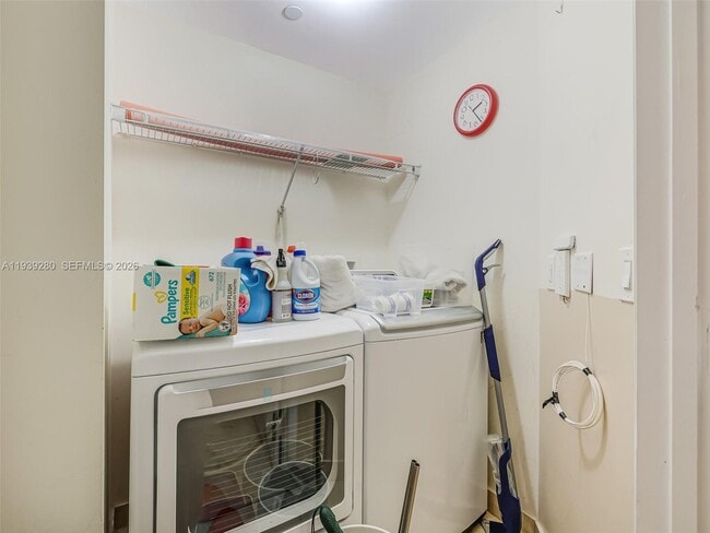 Building Photo - 3330 NE 190th St