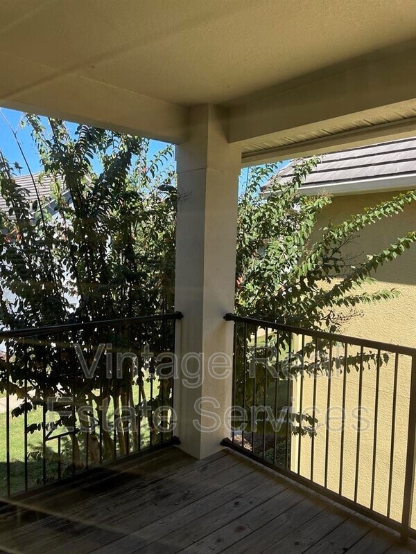 Building Photo - 4007 Sand Palm Ct