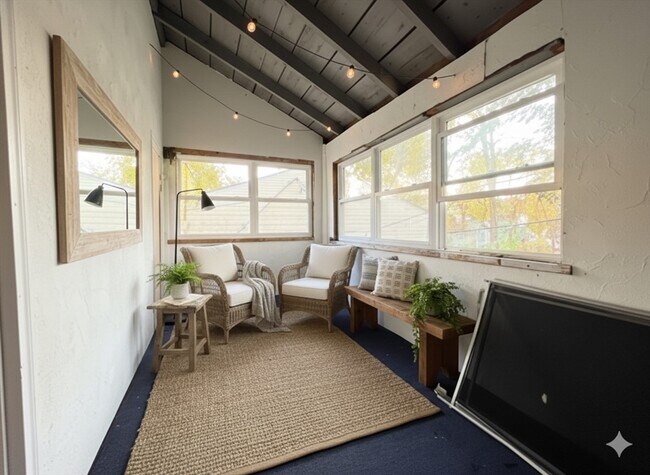 Building Photo - 16 1/2 Winslow St