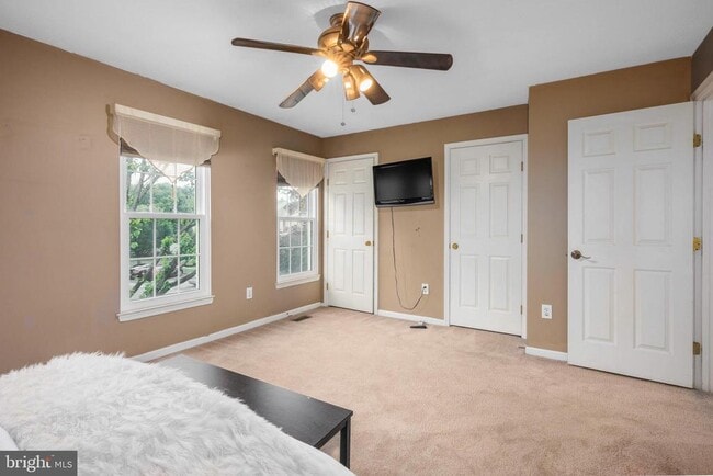 Building Photo - 5335 Hollowstone Cir