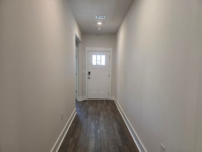 Building Photo - 5839 Sargassum Ln