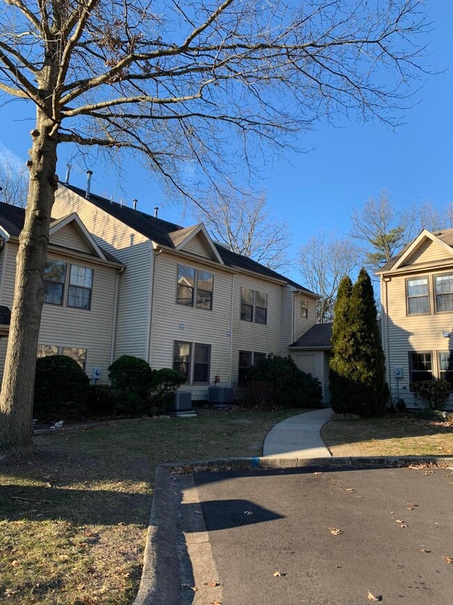 Primary Photo - 43 Snapdragon Ct