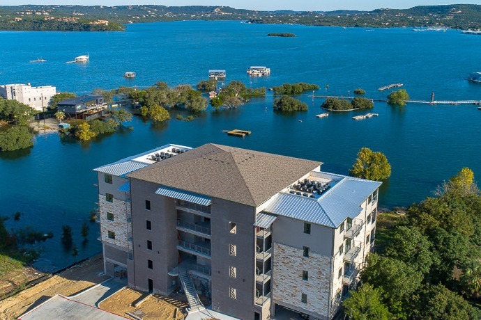 Primary Photo - The Hudson on Lake Travis (WATERFRONT!)