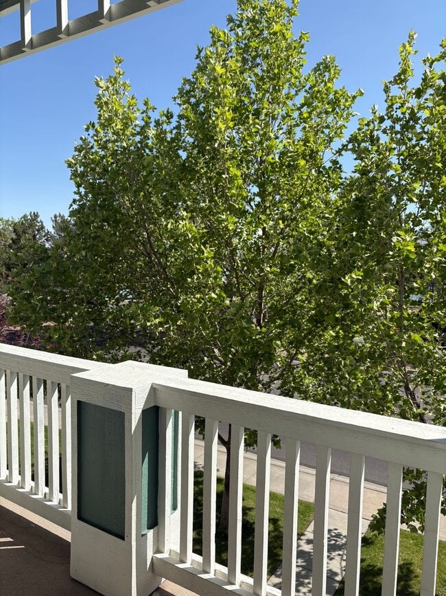 Building Photo - Move-In Ready 2-Story Home by Virginia Lake