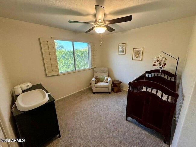 Building Photo - 1405 E Goldenrod St