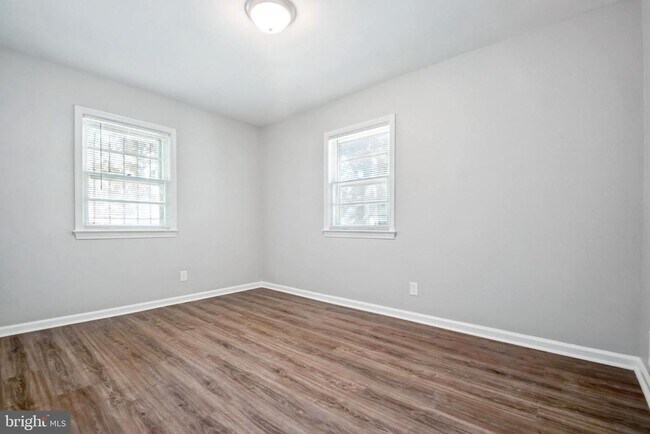Building Photo - 26 Bayou Ave