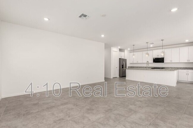 Building Photo - 35405 W Catalan St