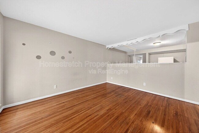 Building Photo - 10409 Renfrew Dr