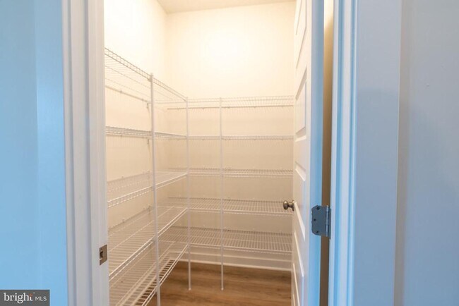 Building Photo - 17133 Hardisty Wy