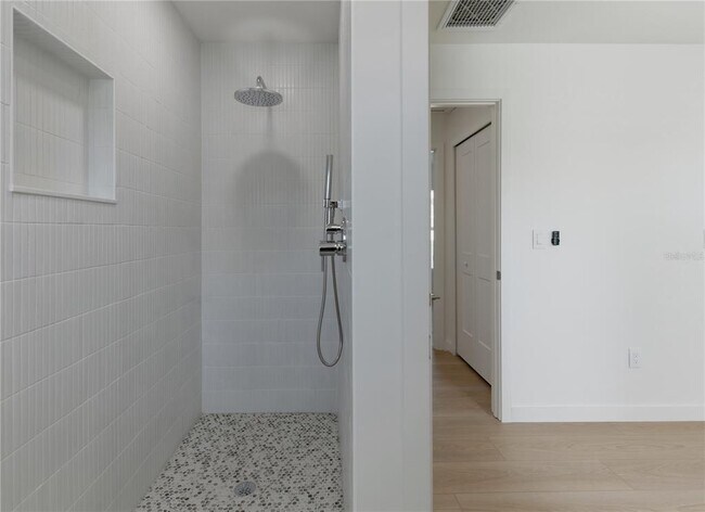 Building Photo - 7291 8th St N