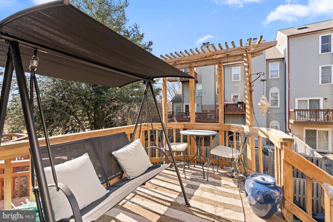 Building Photo - 6515 River Tweed Ln