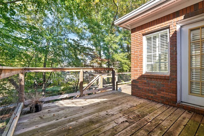 Building Photo - 1902 Hillbrook Cir