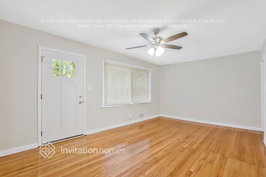 Building Photo - 317 Bromack Dr SE