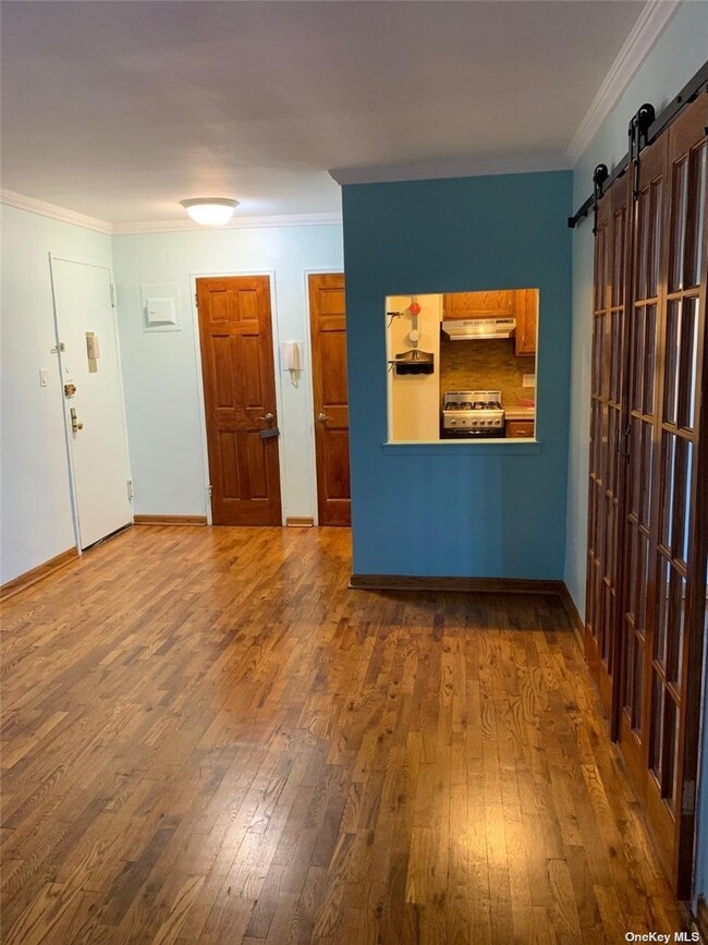 Primary Photo - 59-30 108th St