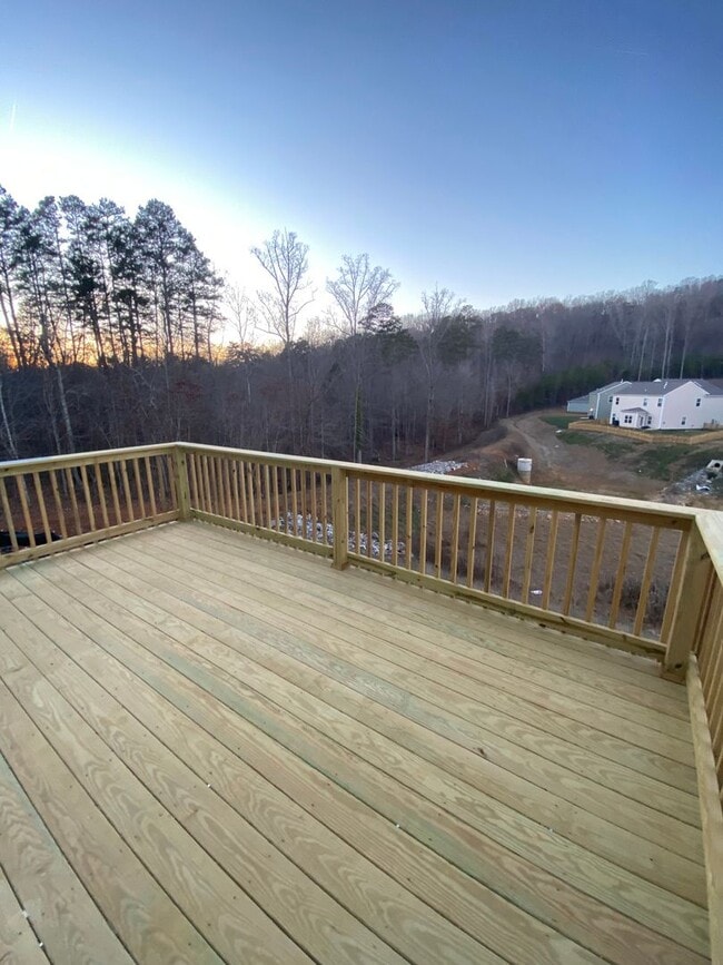 Building Photo - Gorgeous South Knoxville house!!!!!