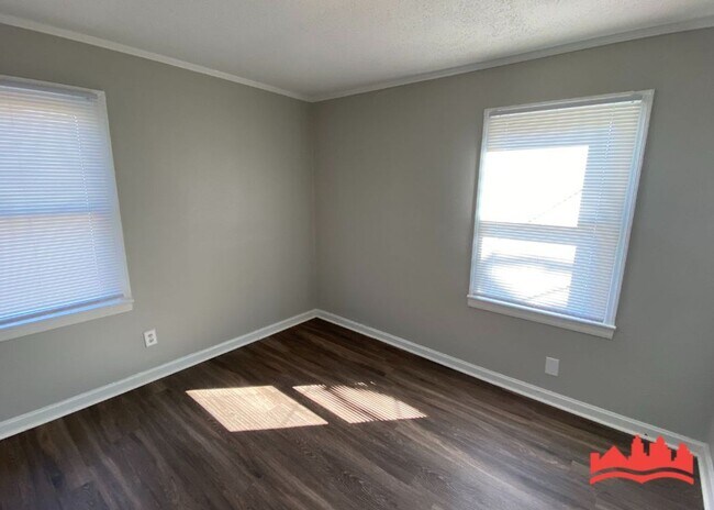 Building Photo - Welcome to 2853 Sage!