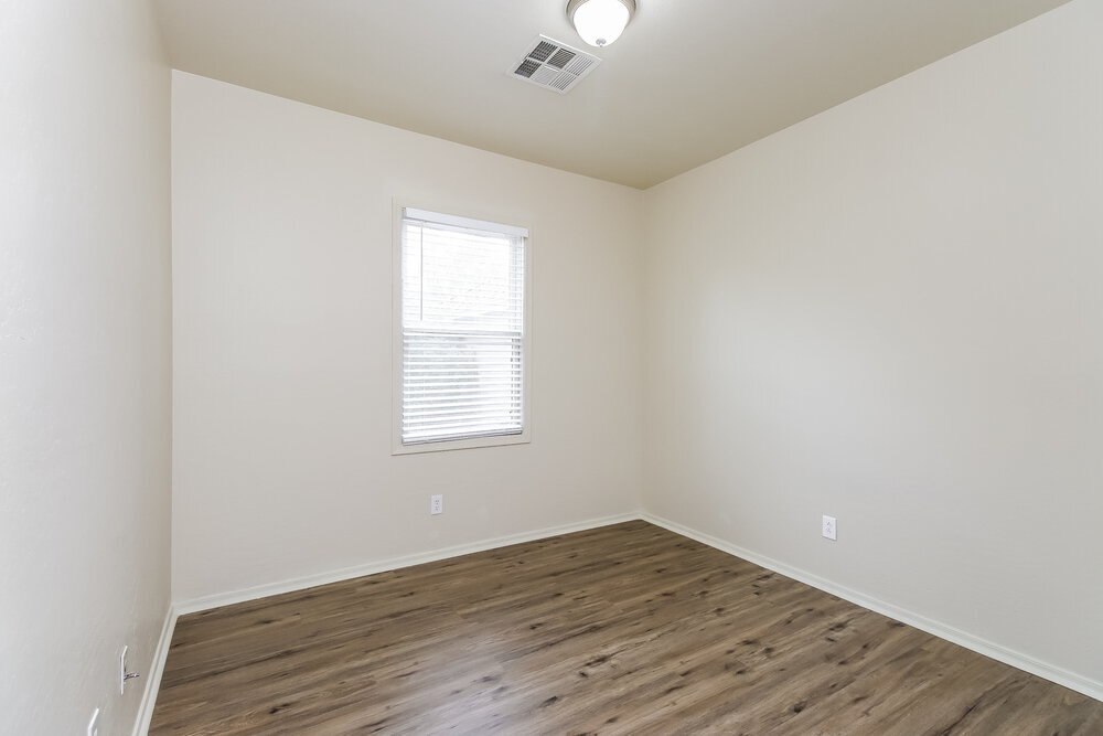 Building Photo - 5710 S 21st Pl