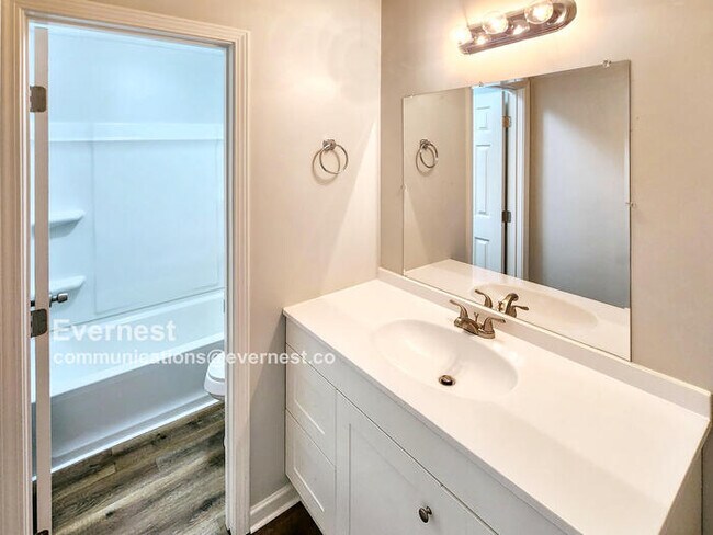 Building Photo - 1321 Gladiator Dr