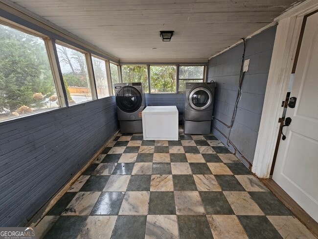 Building Photo - 1252 Lawrenceville-Suwanee Rd