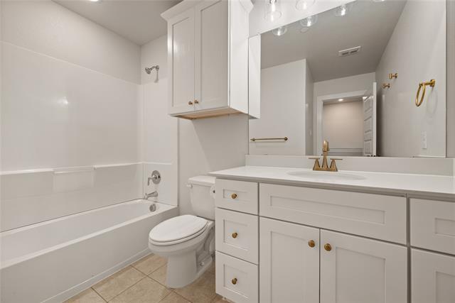 Building Photo - 1218 Chestnut Ct