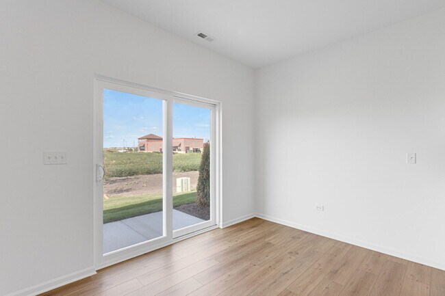 Building Photo - 25650 W Wakefield Dr