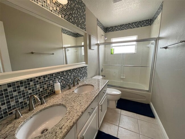 Building Photo - 5338 Los Palma Vista Dr