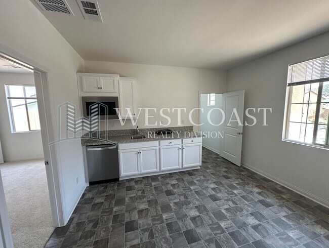 Building Photo - 25134 Sand Wedge Dr